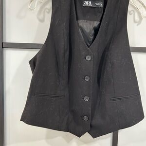 Zara Elegant Black Sleeveless Vest